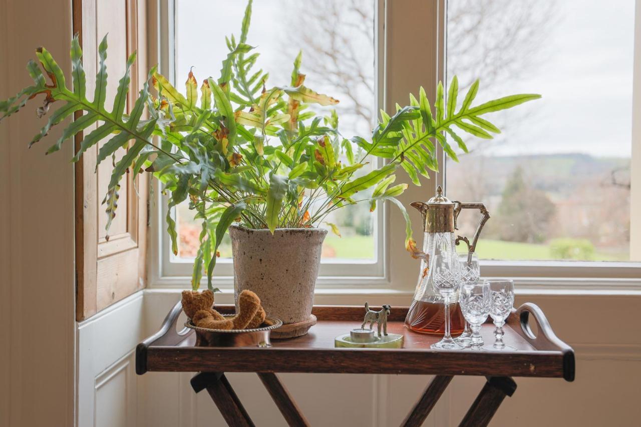 ドーキング The Waltons Bed & Breakfast エクステリア 写真